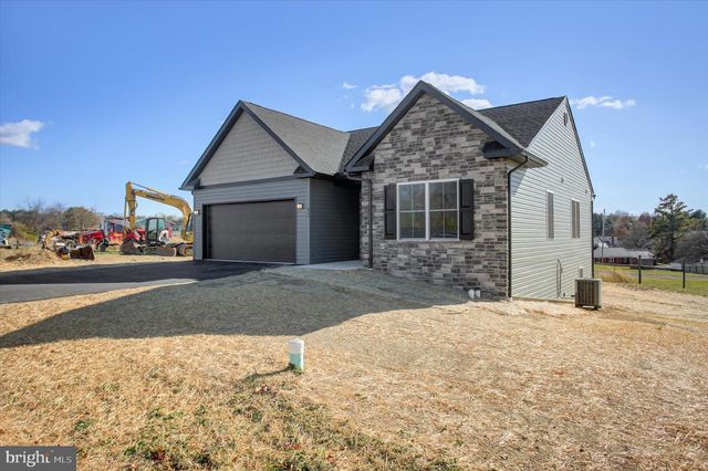 405 GUARD LN, Waynesboro, PA 17268