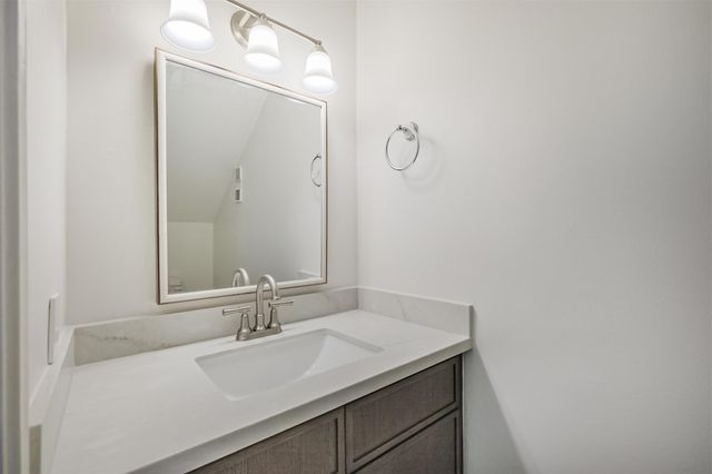 2507 Bering Drive 9, Houston, TX 77057