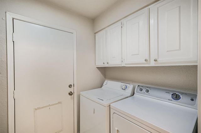 2507 Bering Drive 9, Houston, TX 77057