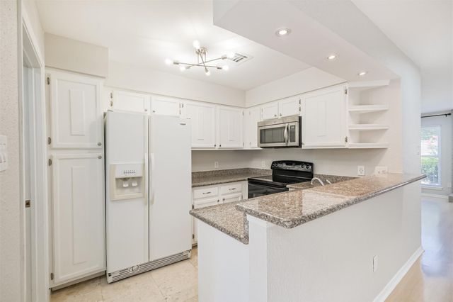 2507 Bering Drive 9, Houston, TX 77057