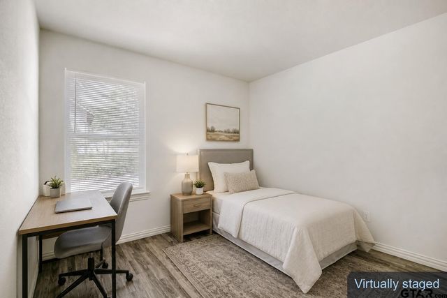 1221 N Whitten Ave, Tyler, TX 75702