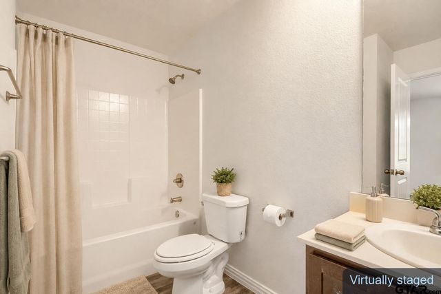 1221 N Whitten Ave, Tyler, TX 75702