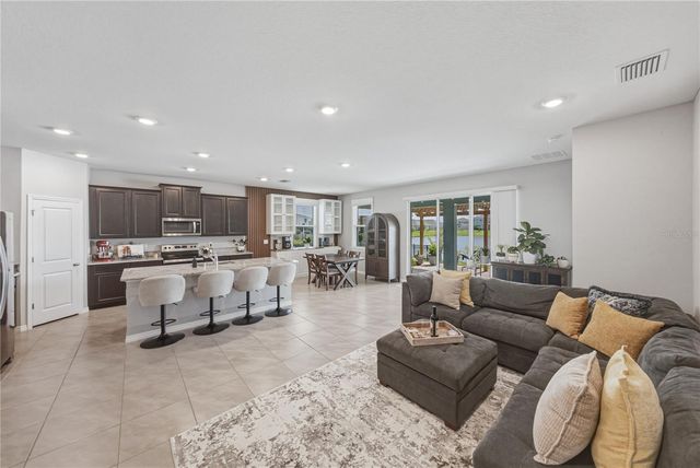 8382 BOWER BASS CIRCLE, Wesley Chapel, FL 33545