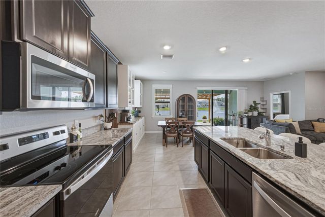 8382 BOWER BASS CIRCLE, Wesley Chapel, FL 33545