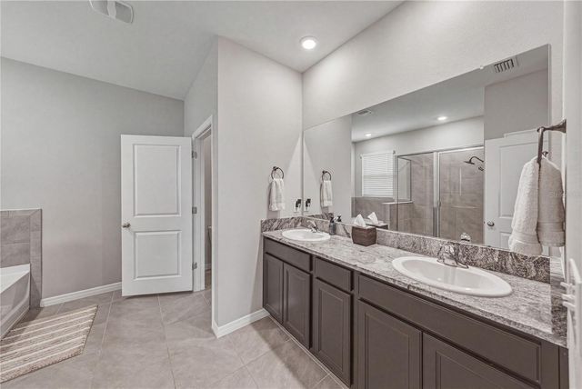 8382 BOWER BASS CIRCLE, Wesley Chapel, FL 33545