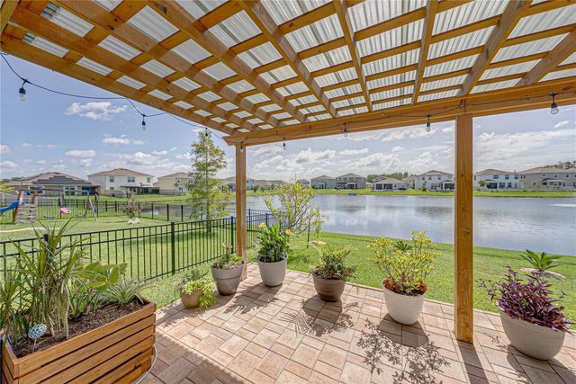 8382 BOWER BASS CIRCLE, Wesley Chapel, FL 33545