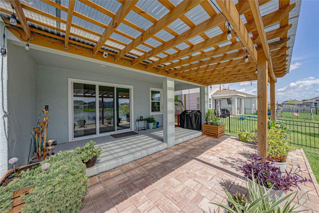 8382 BOWER BASS CIRCLE, Wesley Chapel, FL 33545