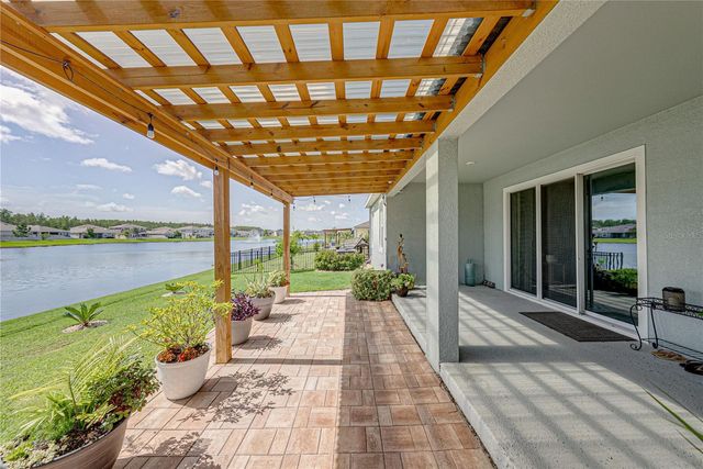 8382 BOWER BASS CIRCLE, Wesley Chapel, FL 33545