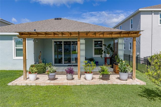 8382 BOWER BASS CIRCLE, Wesley Chapel, FL 33545