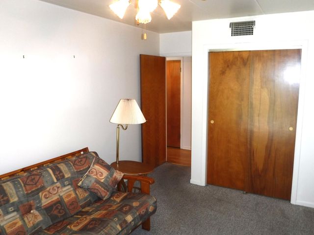 940 Holbrook Road 1A, Homewood, IL 60430