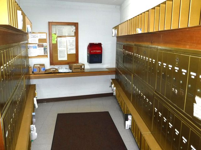 940 Holbrook Road 1A, Homewood, IL 60430