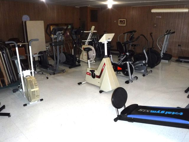 940 Holbrook Road 1A, Homewood, IL 60430