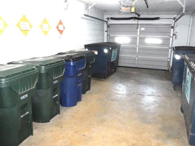940 Holbrook Road 1A, Homewood, IL 60430