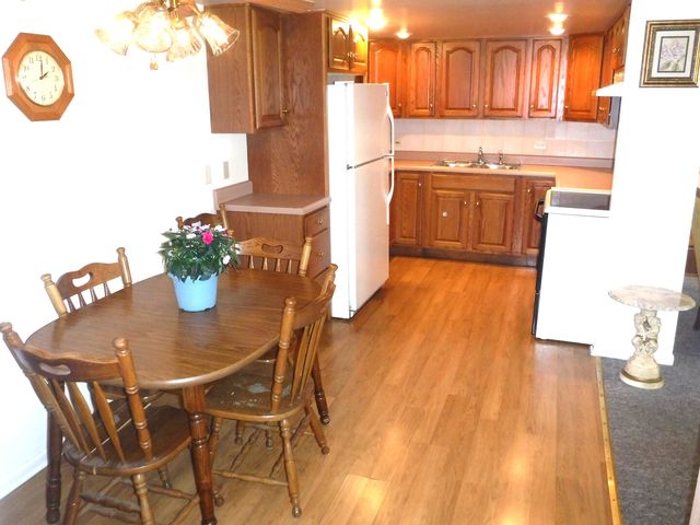 940 Holbrook Road 1A, Homewood, IL 60430