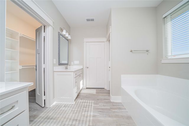 16208 Tulare, Lindale, TX 75771