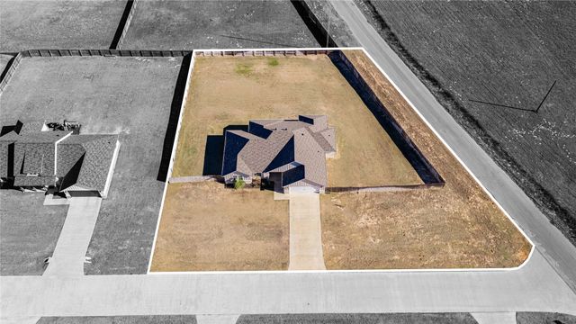 16208 Tulare, Lindale, TX 75771