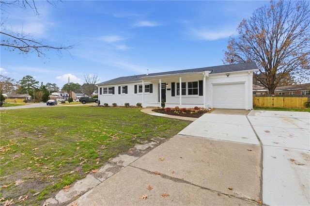 5400 Challedon DR, Virginia Beach, VA 23462