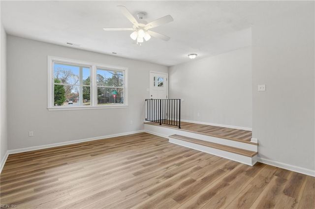 5400 Challedon DR, Virginia Beach, VA 23462