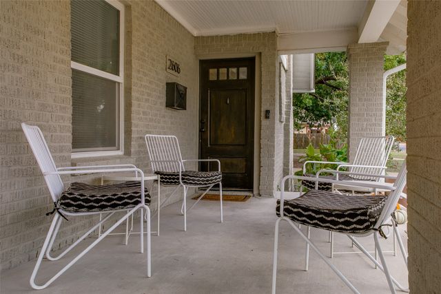 2606 W 12th Street, Dallas, TX 75211