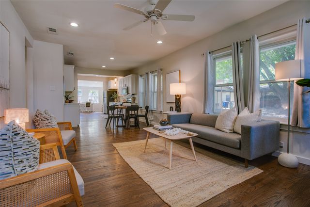 2606 W 12th Street, Dallas, TX 75211