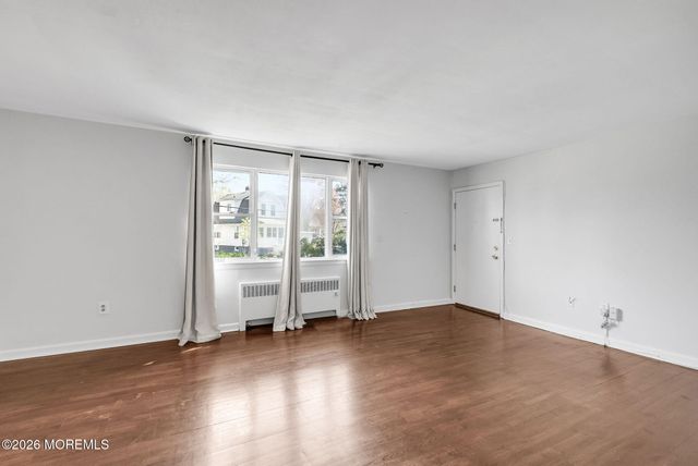 132 South Street 1B, Red Bank, NJ 07701