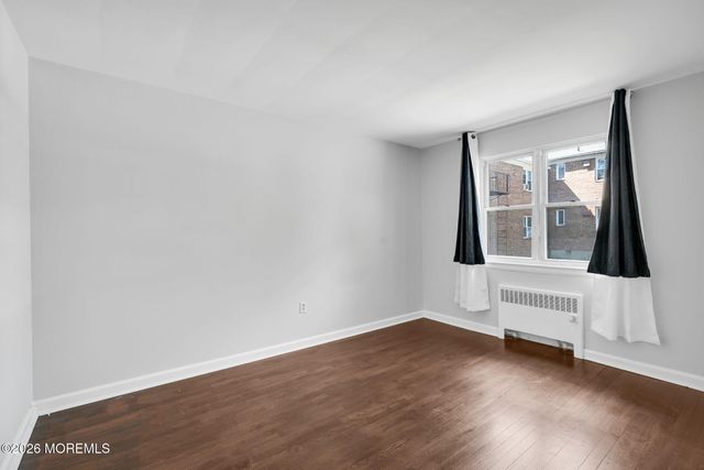 132 South Street 1B, Red Bank, NJ 07701