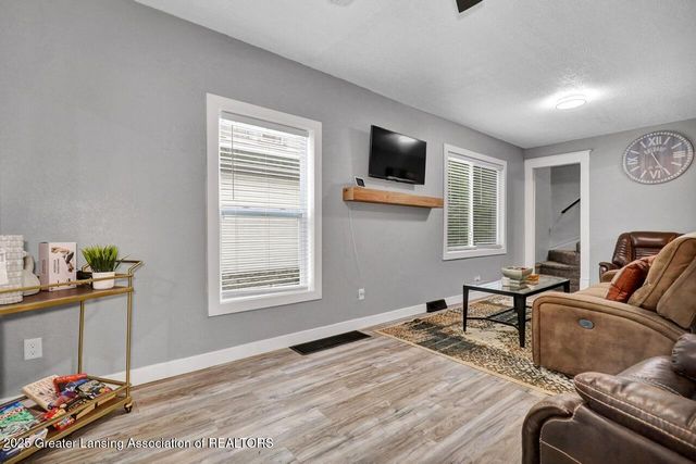 1723 Osband Avenue, Lansing, MI 48910