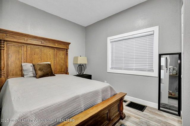 1723 Osband Avenue, Lansing, MI 48910