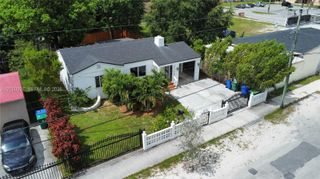180 NW 67th St, Miami, FL 33150