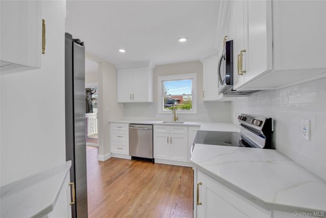 102 Hausch Boulevard, Roosevelt, NY 11575