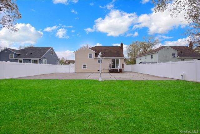 102 Hausch Boulevard, Roosevelt, NY 11575