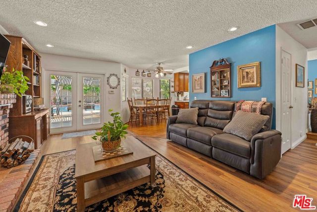 23717 Blythe Street, West Hills, CA 91304