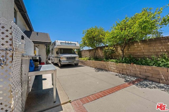 23717 Blythe Street, West Hills, CA 91304