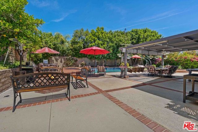 23717 Blythe Street, West Hills, CA 91304