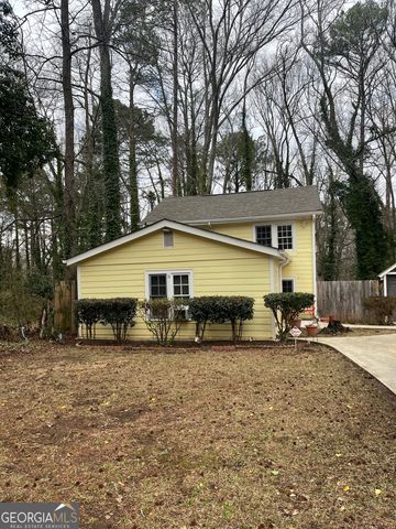 184 Fairview Drive, Fairburn, GA 30213