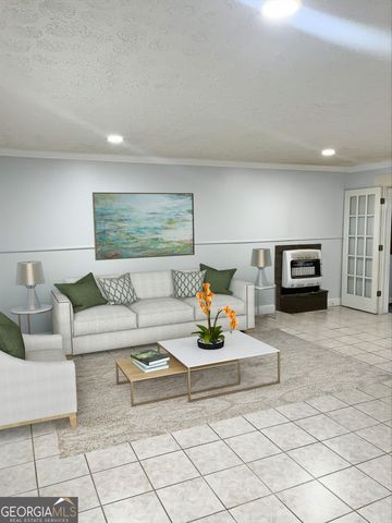 184 Fairview Drive, Fairburn, GA 30213