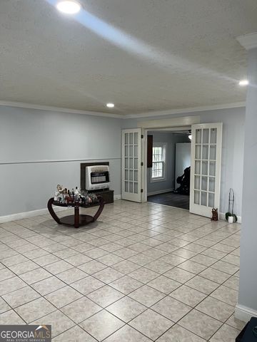 184 Fairview Drive, Fairburn, GA 30213