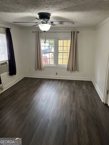 184 Fairview Drive, Fairburn, GA 30213