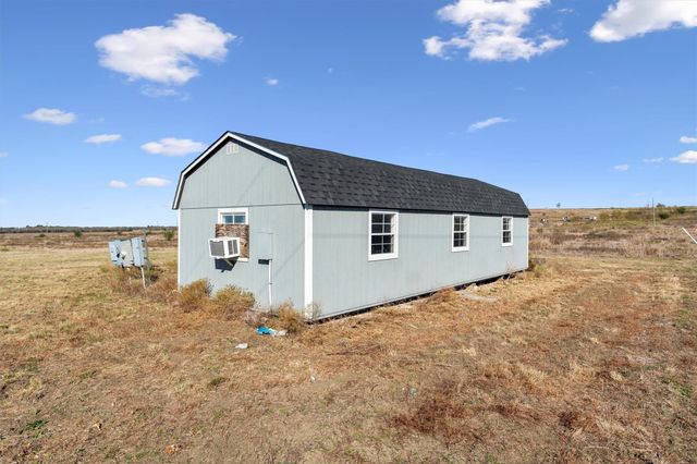 422 County Road 451, Coupland, TX 78615