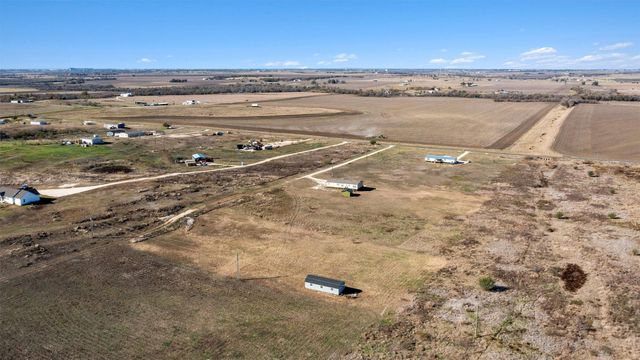 422 County Road 451, Coupland, TX 78615