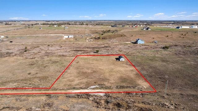 422 County Road 451, Coupland, TX 78615