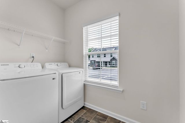 32 English Court, Simpsonville, SC 29681