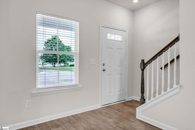 32 English Court, Simpsonville, SC 29681