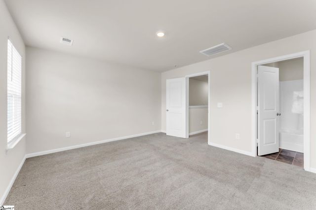 32 English Court, Simpsonville, SC 29681
