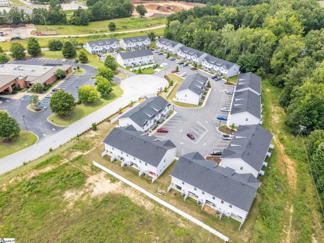 32 English Court, Simpsonville, SC 29681