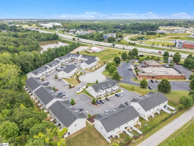 32 English Court, Simpsonville, SC 29681