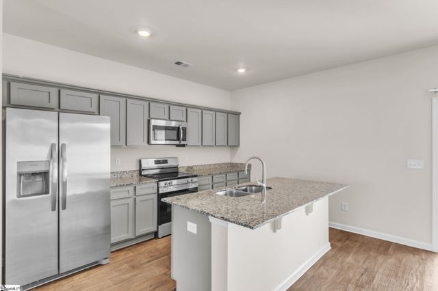 32 English Court, Simpsonville, SC 29681
