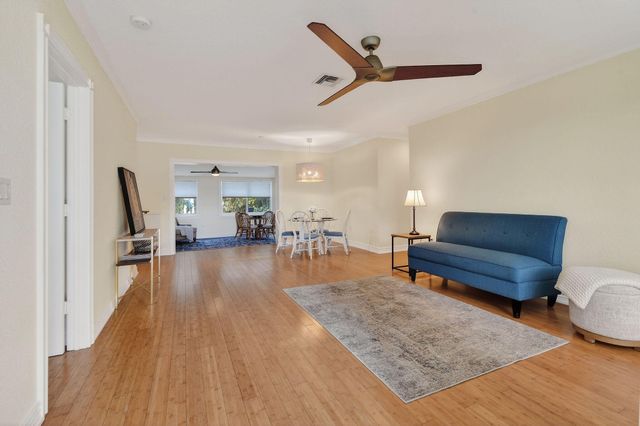 400 Northlake Drive, North Palm Beach, FL 33408