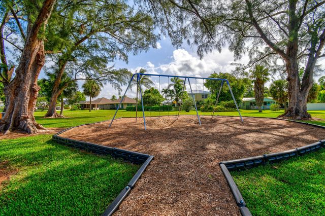 400 Northlake Drive, North Palm Beach, FL 33408