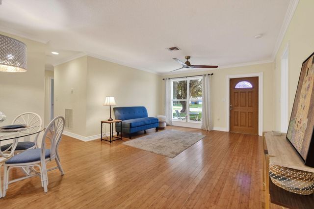 400 Northlake Drive, North Palm Beach, FL 33408